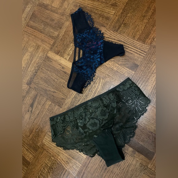 LA SENZA Panties Bundle Small + XS - Picture 1 of 9